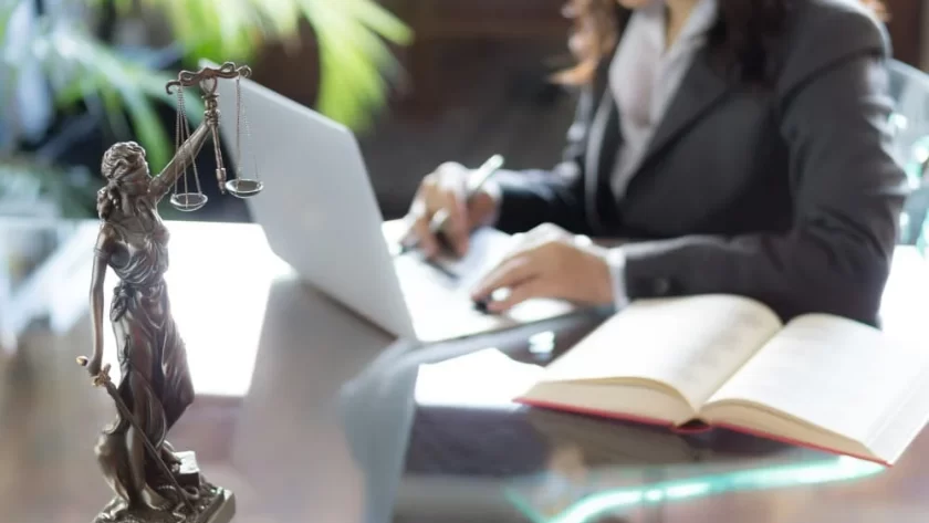 divorce lawyer