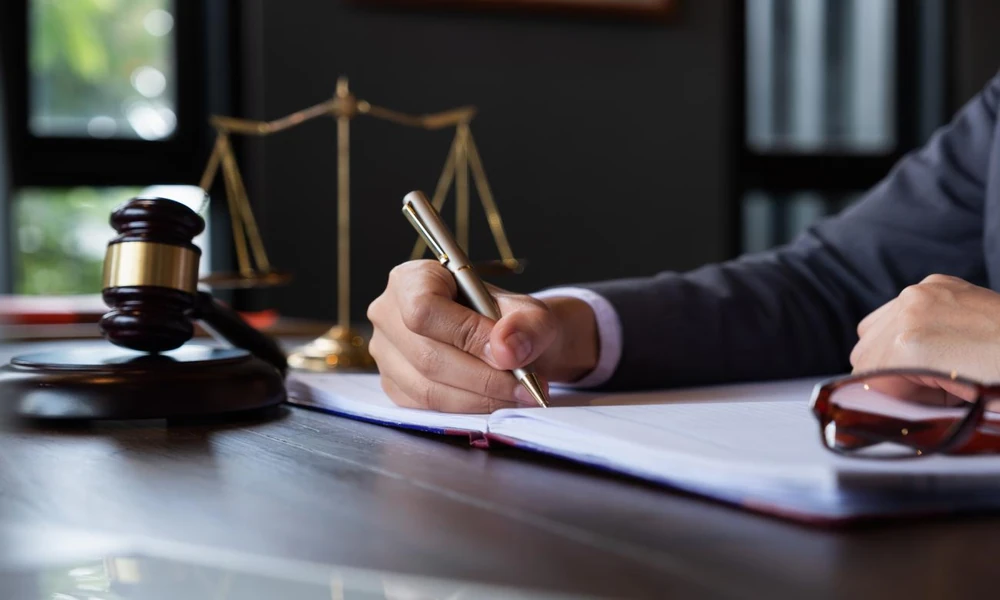 Why Hiring a Car Accident Lawyer Can Make a Difference After a Serious Collision